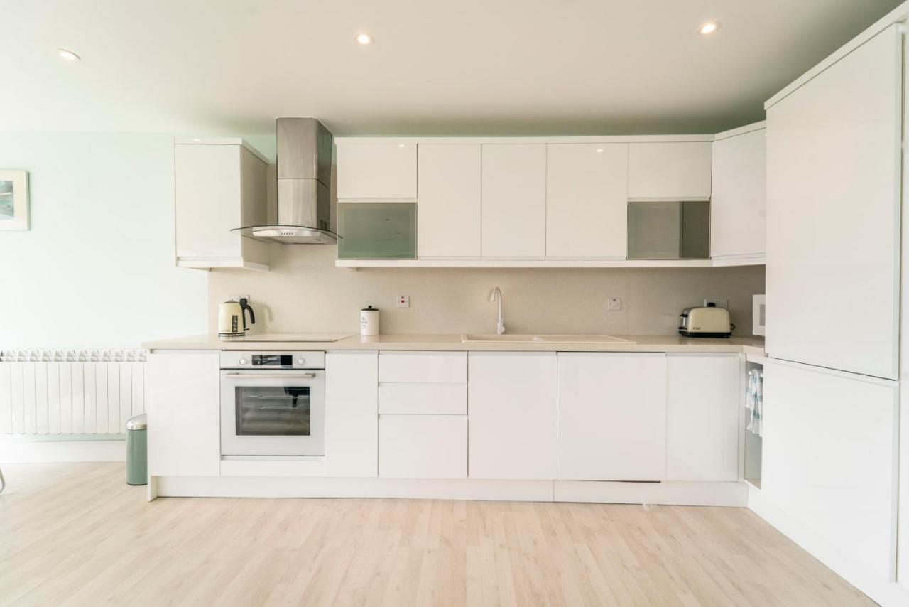 Luxurious Seaside Apartment Galway Esterno foto
