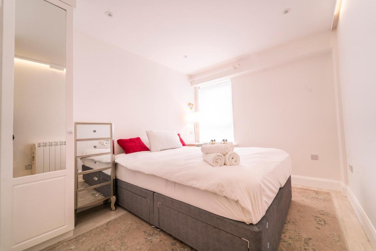 Luxurious Seaside Apartment Galway Esterno foto